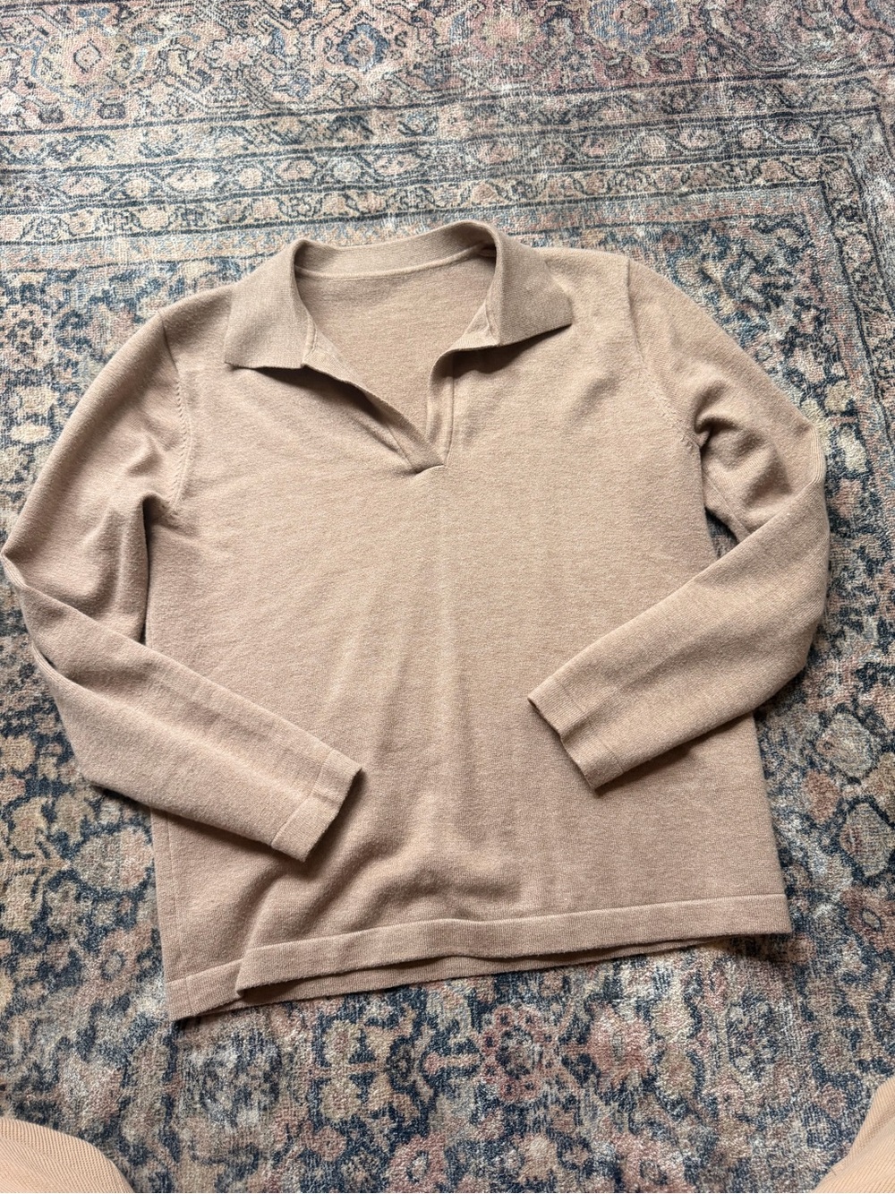 Commense Women's Collared Long-Sleeve Sweater in Light Tan